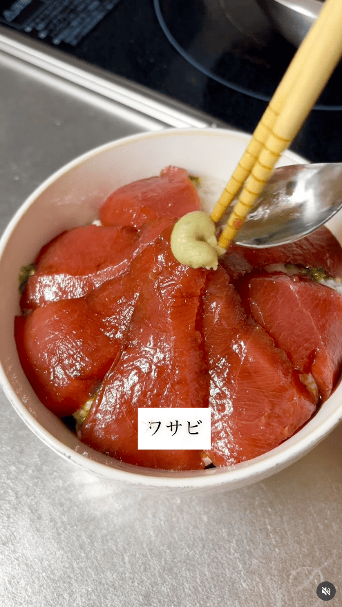 お好みでわさびを乗せる